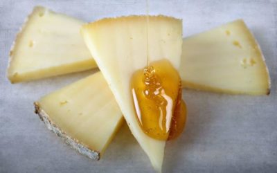 Cinco recetas para maridar el queso y la miel